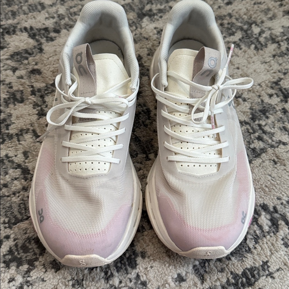 Cloudnova Form 2 - Color: Pearl / Raspberry - Size: Women 8